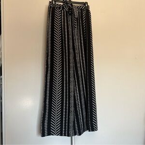 Wide Leg Black & White Patterned Pants